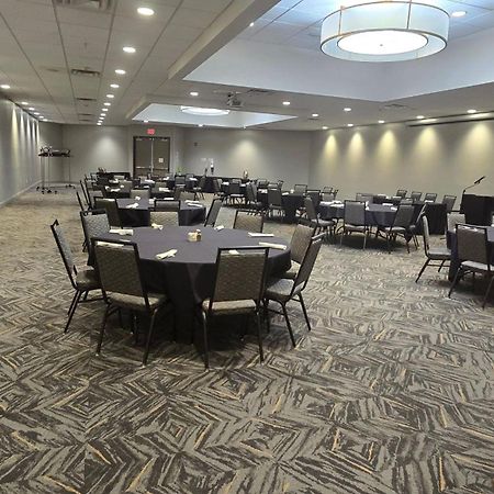 Holiday Inn - Bloomington - Normal By Ihg Bagian luar foto