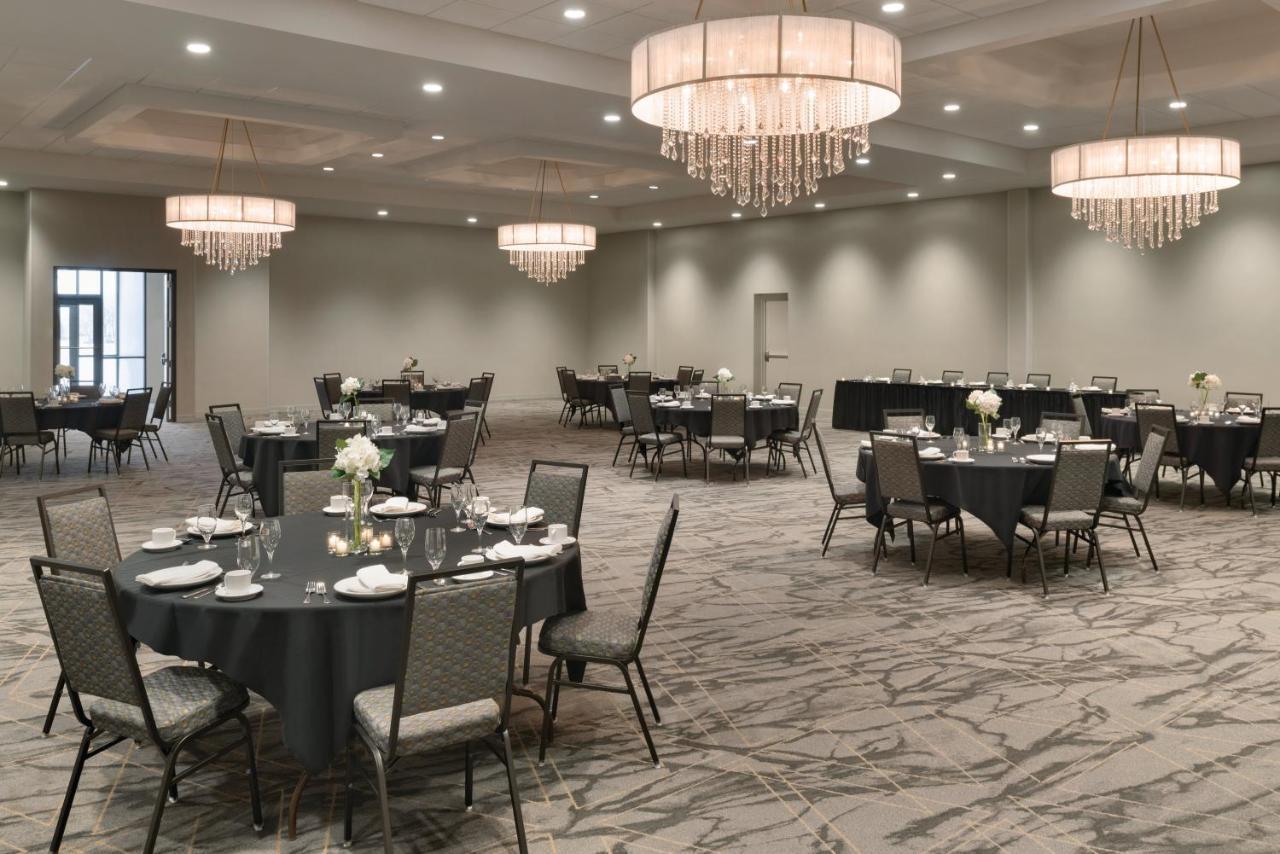 Holiday Inn - Bloomington - Normal By Ihg Bagian luar foto