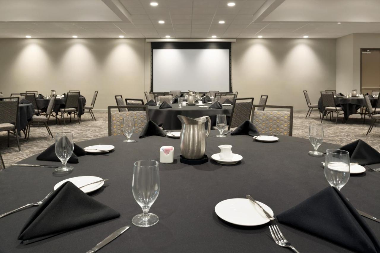 Holiday Inn - Bloomington - Normal By Ihg Bagian luar foto