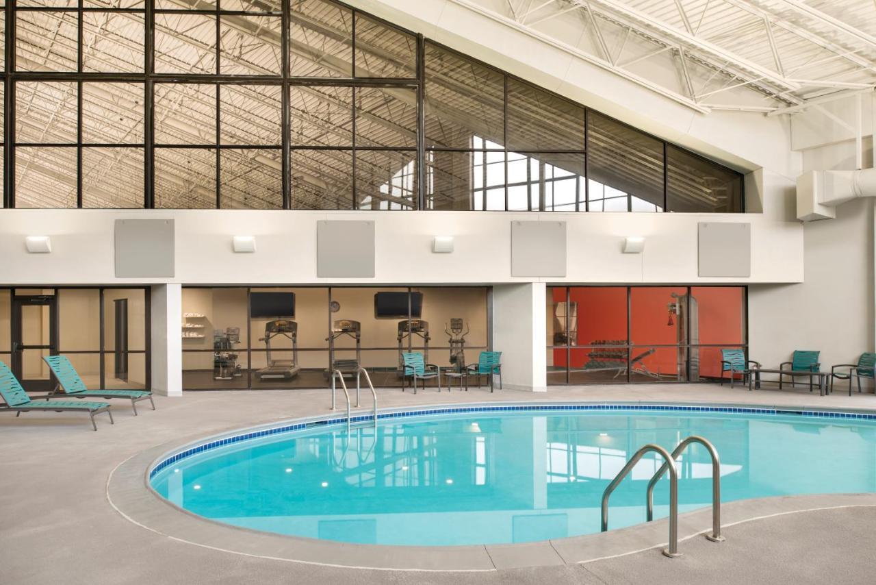 Holiday Inn - Bloomington - Normal By Ihg Bagian luar foto